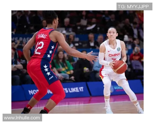 中国女篮迎战澳大利亚队强强对决引发球迷热议与期待 中国女篮迎战澳大利亚队强强对决引发球迷热议与期待