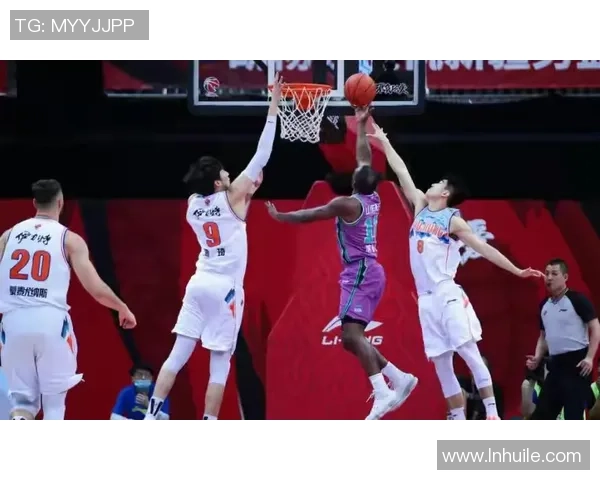 北方熊与中央海岸的激烈对决谁能在这场比赛中笑到最后 北方熊与中央海岸的激烈对决谁能在这场比赛中笑到最后