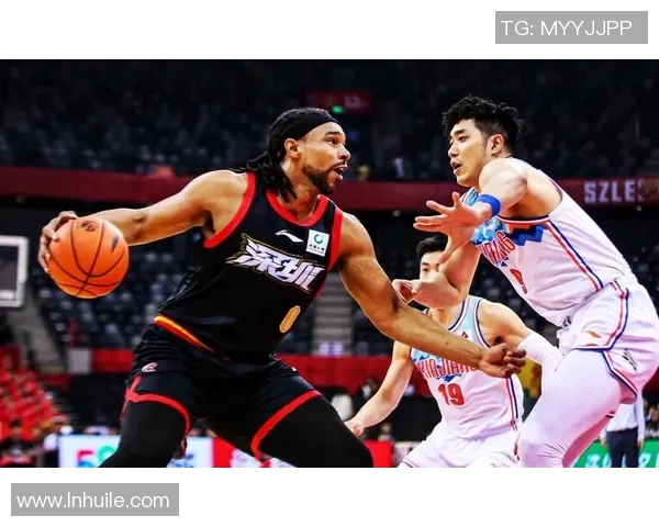 吴冠希的篮球之路:从默默无闻到闪耀赛场的传奇成长故事 吴冠希的篮球之路:从默默无闻到闪耀赛场的传奇成长故事