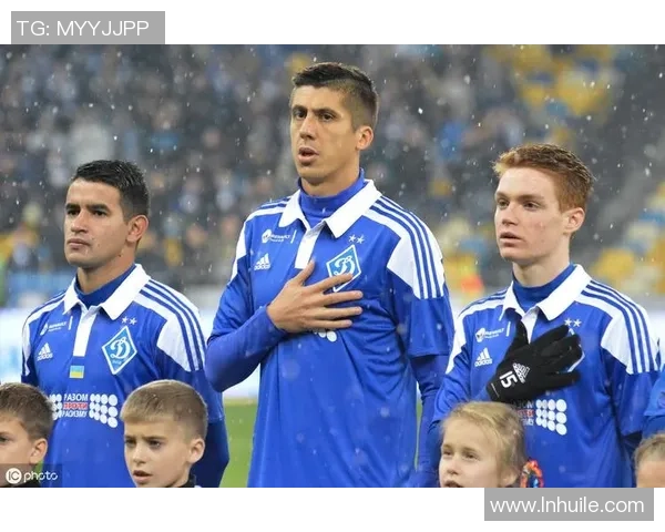 基辅迪纳摩主场迎战天津球队期待精彩对决与激情碰撞 基辅迪纳摩主场迎战天津球队期待精彩对决与激情碰撞