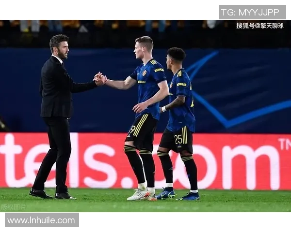 巴列卡诺与巴塞罗那B的精彩对决引发球迷热议与期待