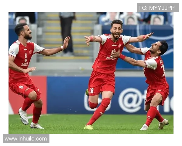 萨德与波斯波利的对决分析及战术解析探讨 萨德与波斯波利的对决分析及战术解析探讨